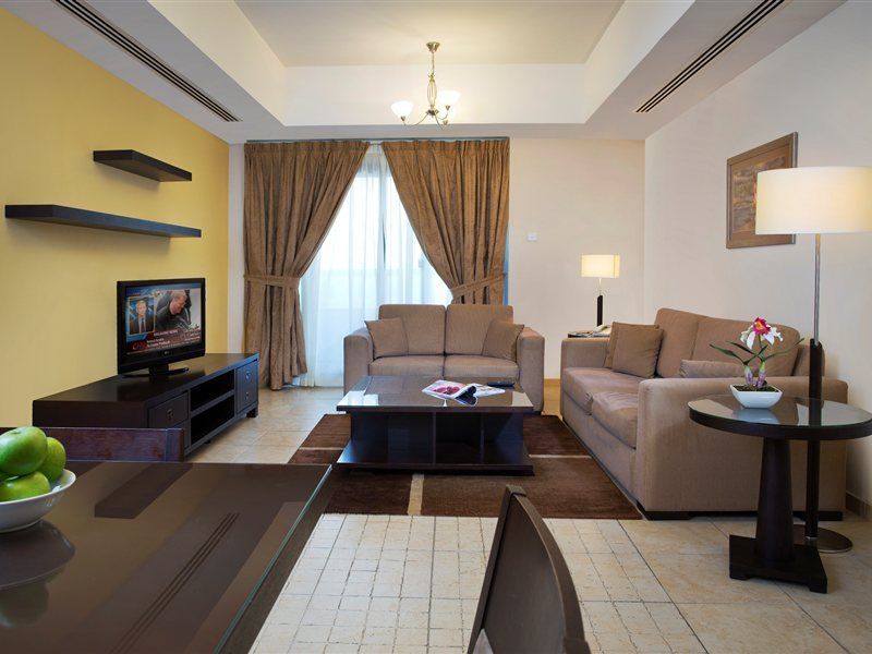 Time Topaz Hotel Apartment Dubai Exterior photo