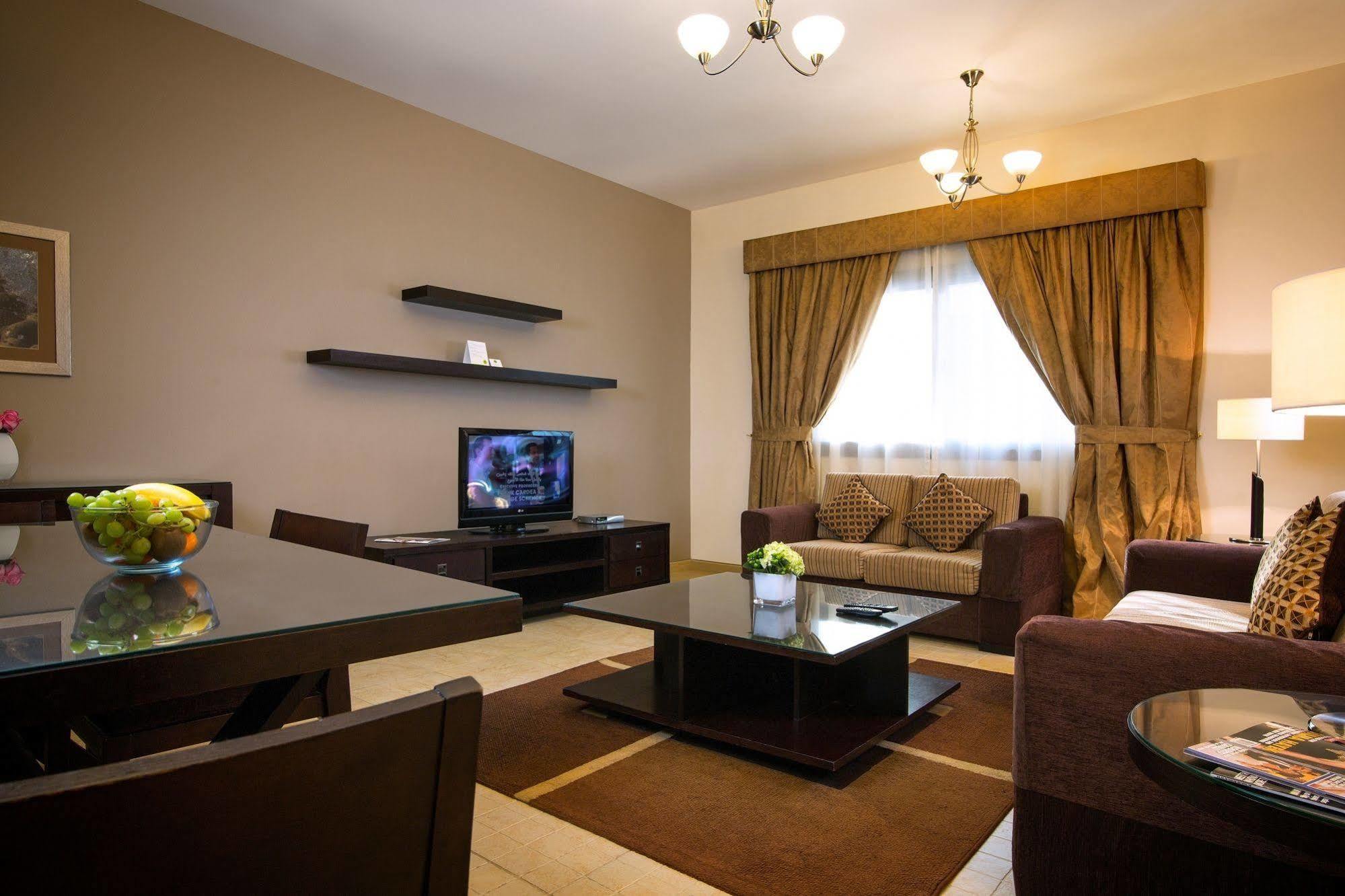 Time Topaz Hotel Apartment Dubai Exterior photo