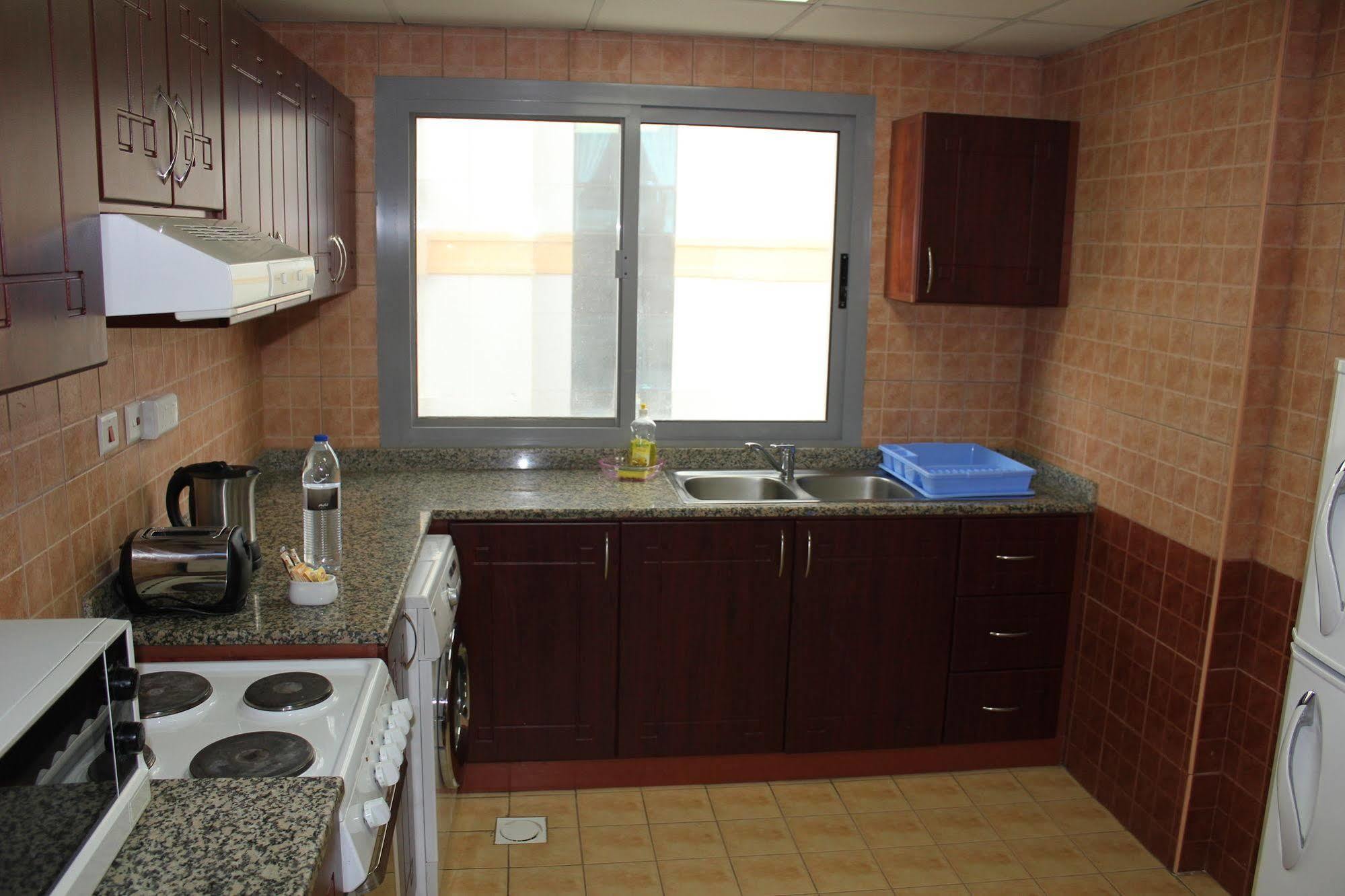 Time Topaz Hotel Apartment Dubai Exterior photo