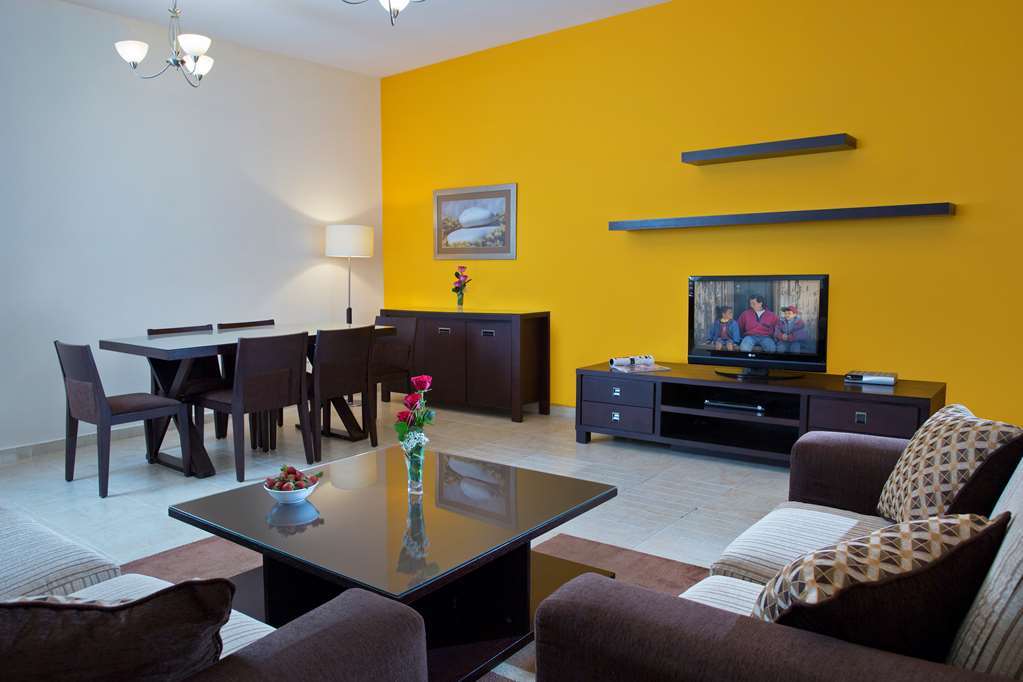 Time Topaz Hotel Apartment Dubai Room photo